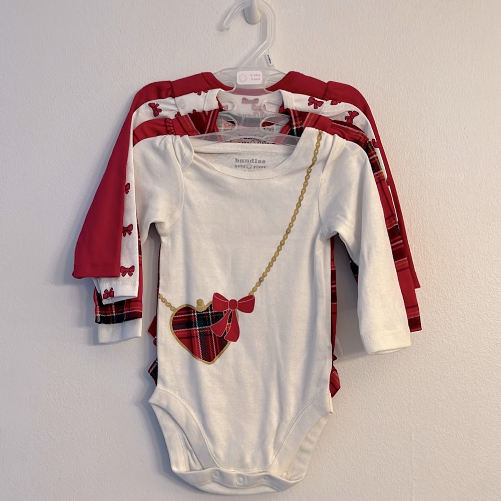 Best Gift Ever Bundles Baby Place 4pc Set Onesie Long Sleeves 9-12months NEW